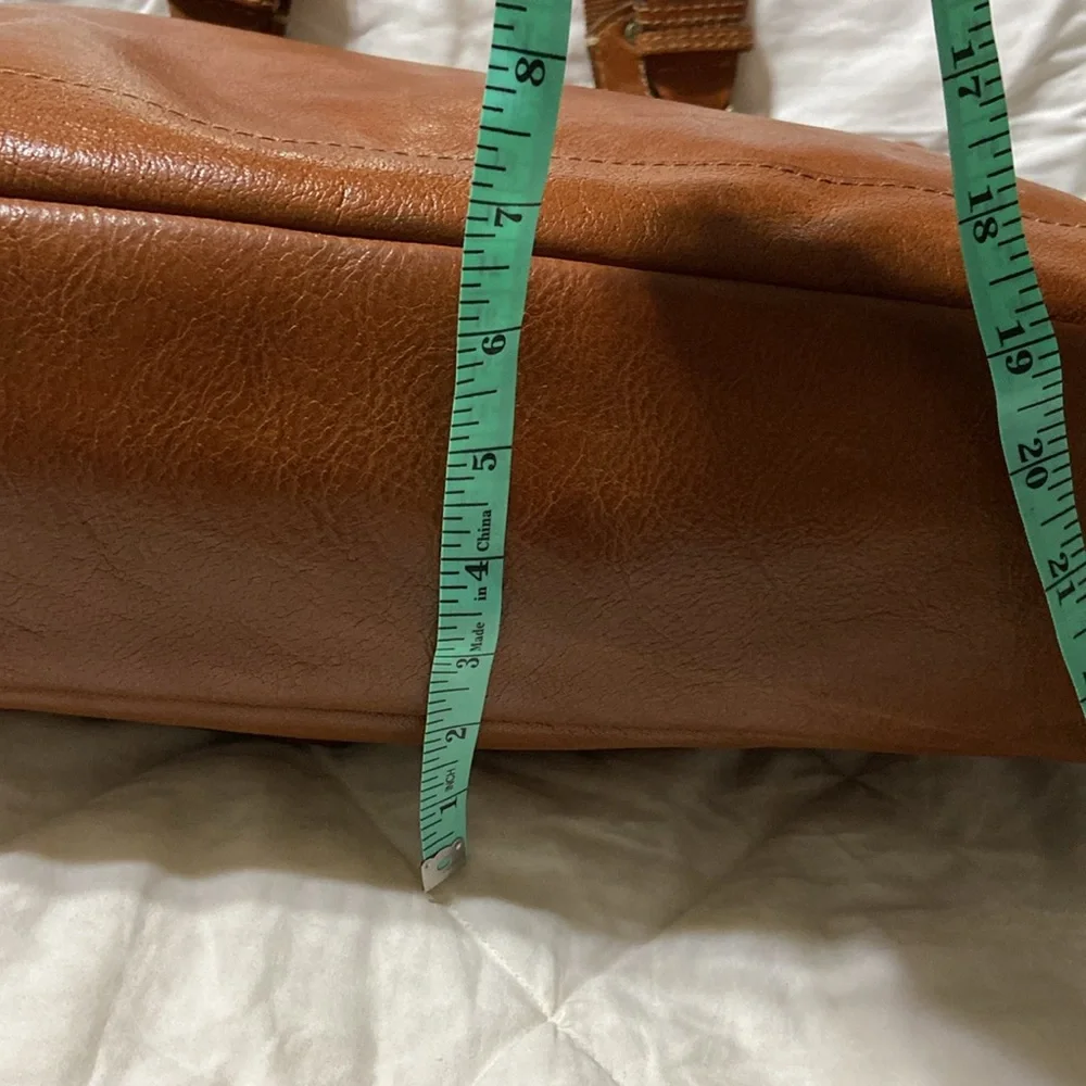 Gorgeous Tommy Bahama Leather Briefcase messenger bag